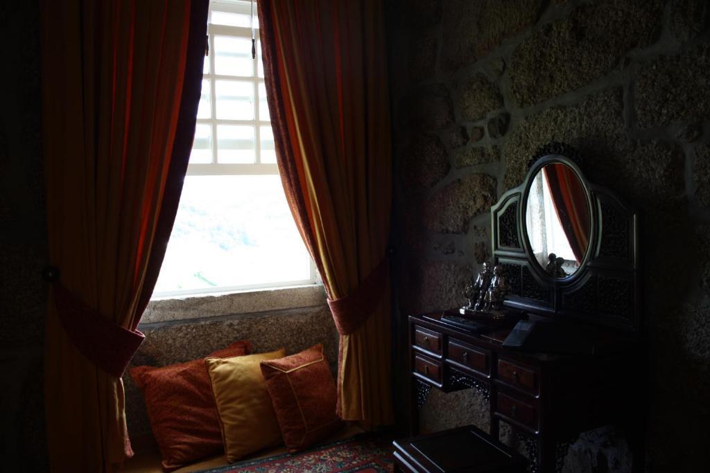 Quinta De Santa Cruz Hotel Canelas  ภายนอก รูปภาพ
